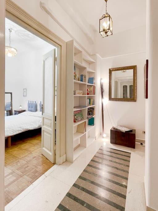 All'ombra Del Colosseo Apartment *