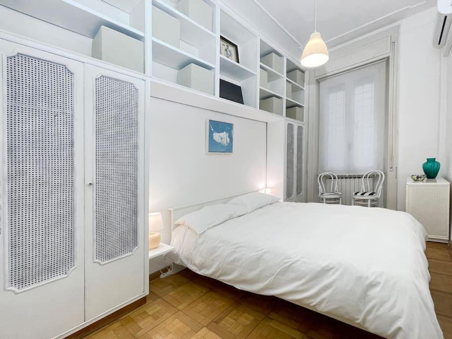 Apartment All'ombra Del Colosseo *